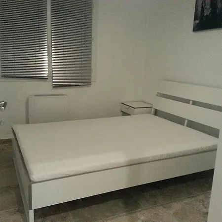 La Phalene Elodie Apartment *
